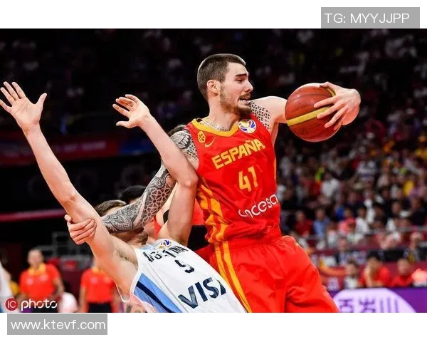 2014年美国男篮与西班牙激战回顾：巅峰对决的精彩瞬间与战术分析